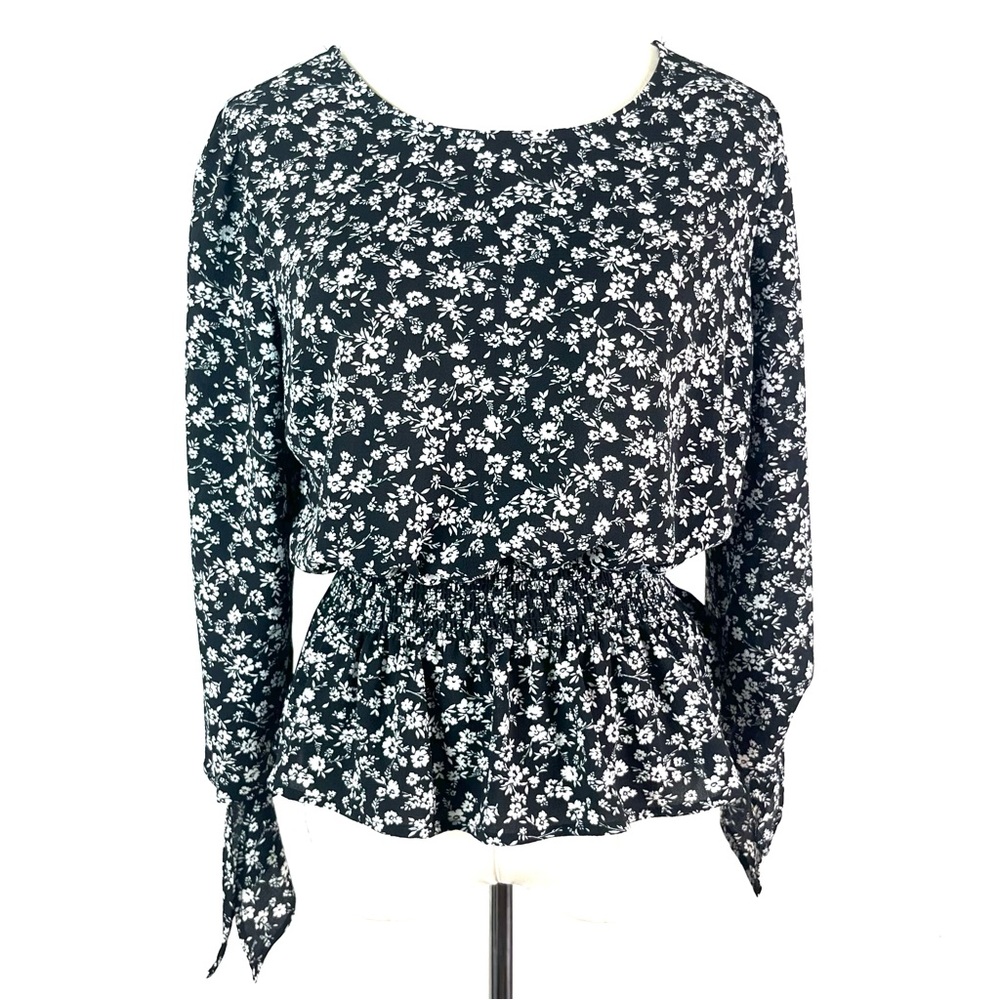 E & M brand floral top